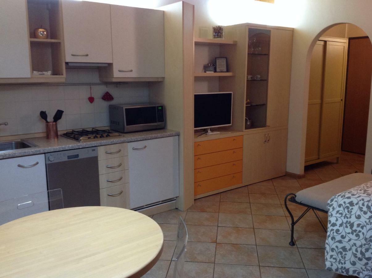 Home White Laives Dış mekan fotoğraf