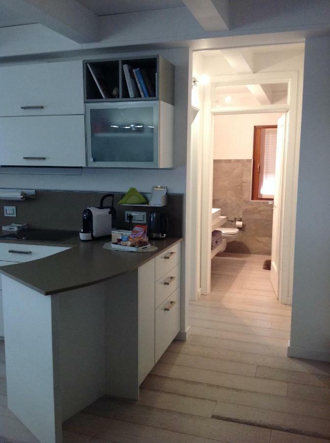 Home White Laives Dış mekan fotoğraf